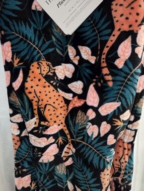 Vibrant Leopard Botanical Floral Plush Throw